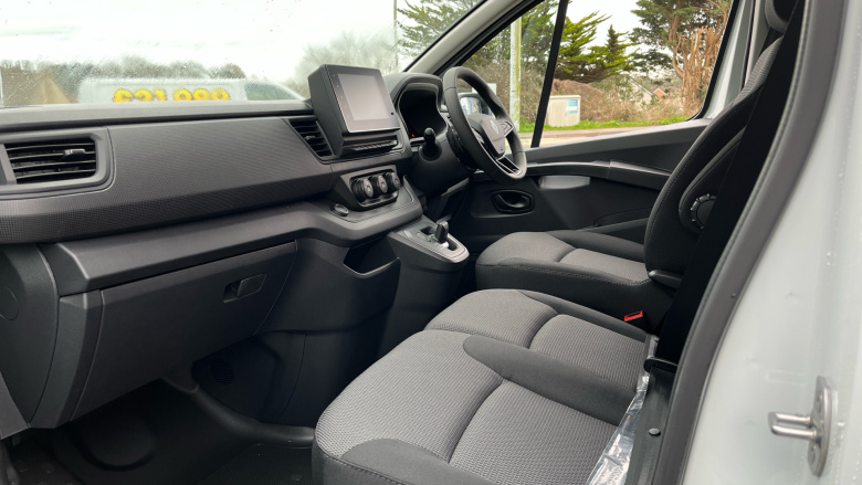 Renault Trafic Swb Diesel SL30 Blue dCi 150 Advance [Safety] Van EAG9